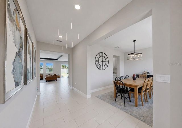 172 MANGROVE MANOR DRIVE, Apollo Beach, FL 33572