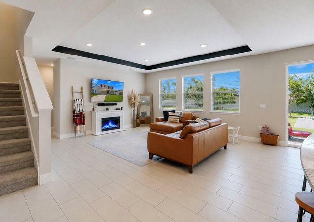 172 MANGROVE MANOR DRIVE, Apollo Beach, FL 33572