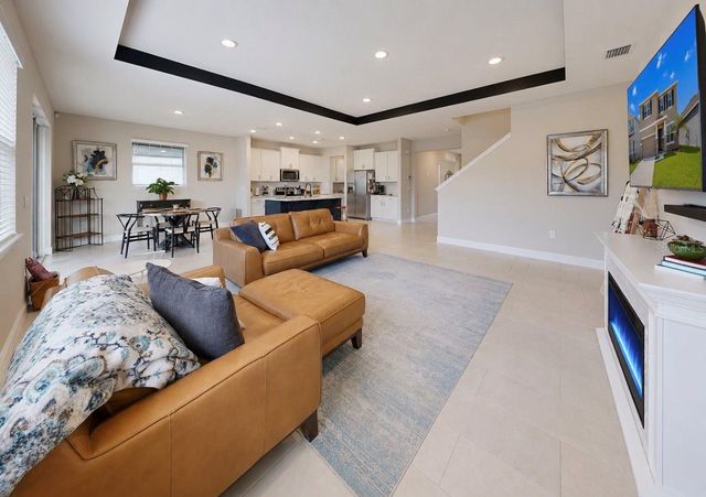172 MANGROVE MANOR DRIVE, Apollo Beach, FL 33572