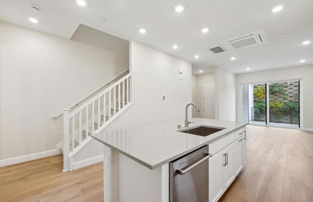 2449 Willow Way, San Mateo, CA 94403