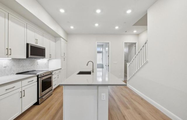2449 Willow Way, San Mateo, CA 94403