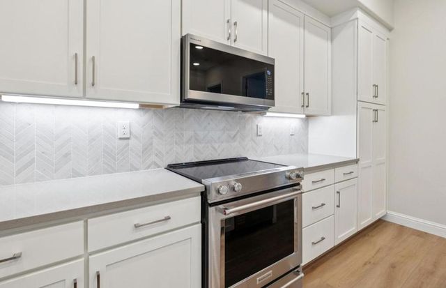 2449 Willow Way, San Mateo, CA 94403