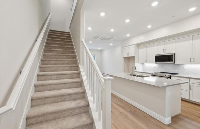 2449 Willow Way, San Mateo, CA 94403