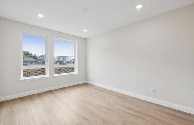 2449 Willow Way, San Mateo, CA 94403