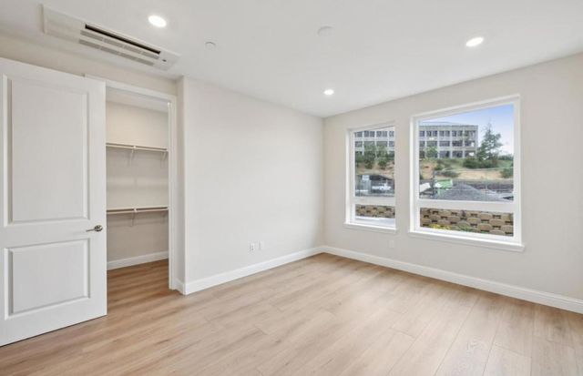 2449 Willow Way, San Mateo, CA 94403