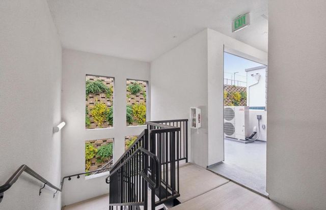 2449 Willow Way, San Mateo, CA 94403
