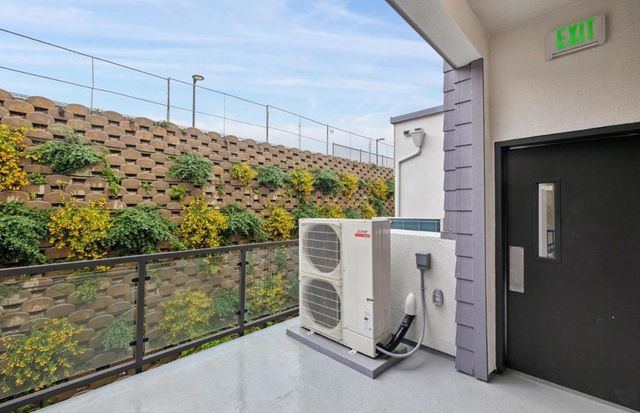 2449 Willow Way, San Mateo, CA 94403