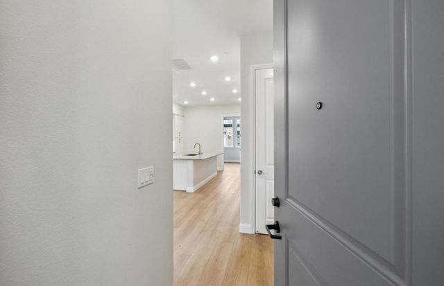 2449 Willow Way, San Mateo, CA 94403