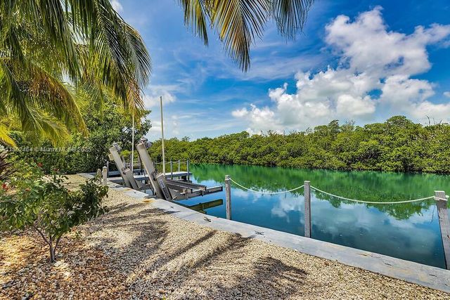 77340 OVERSEAS HWY, Islamorada, FL 33036