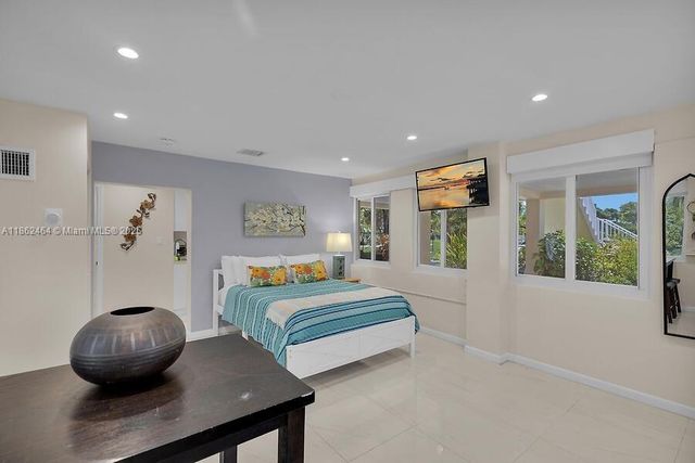 77340 OVERSEAS HWY, Islamorada, FL 33036