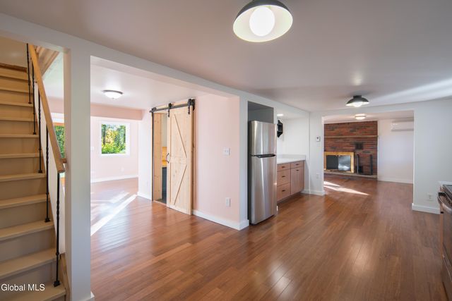 99 Blue Barns Road, Rexford, NY 12148