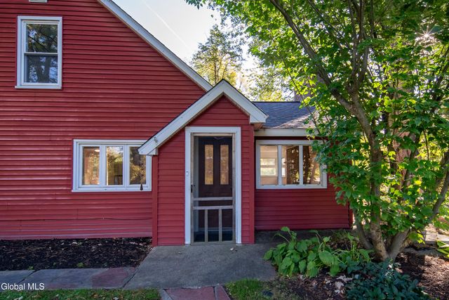 99 Blue Barns Road, Rexford, NY 12148