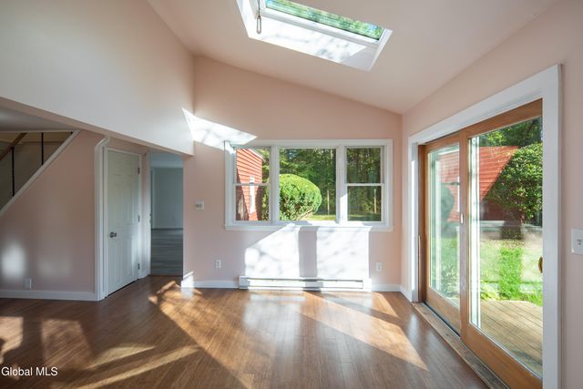 99 Blue Barns Road, Rexford, NY 12148