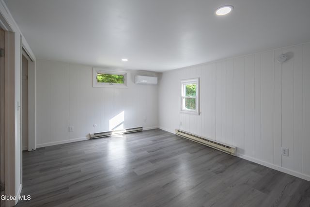 99 Blue Barns Road, Rexford, NY 12148