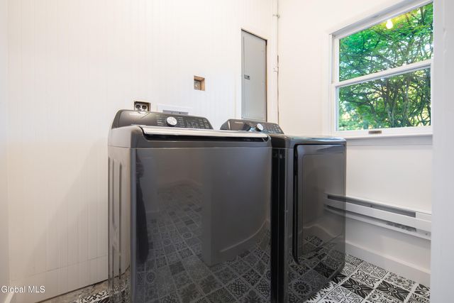 99 Blue Barns Road, Rexford, NY 12148