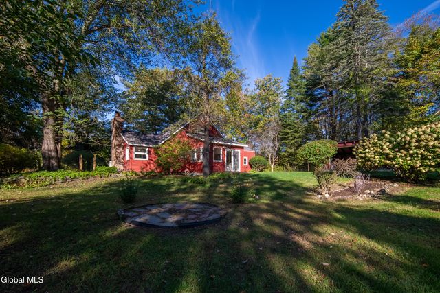 99 Blue Barns Road, Rexford, NY 12148