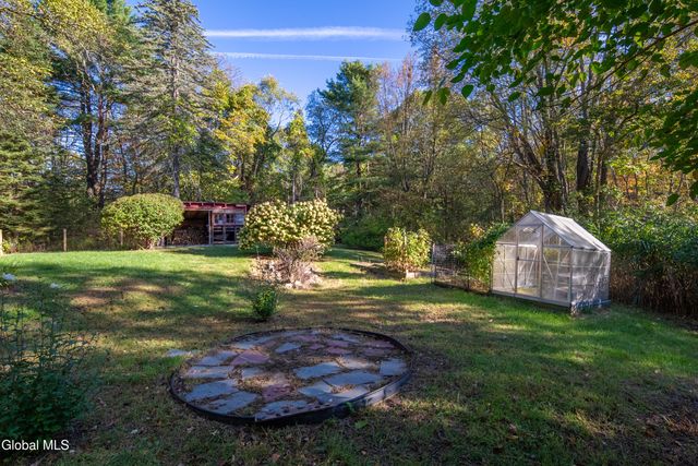 99 Blue Barns Road, Rexford, NY 12148