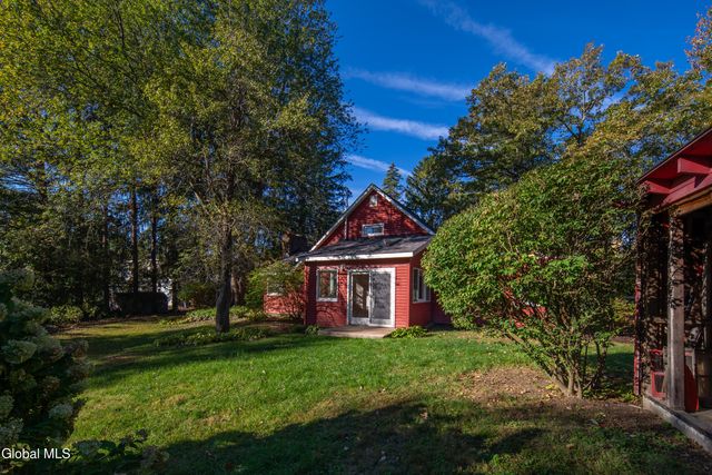 99 Blue Barns Road, Rexford, NY 12148