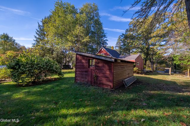 99 Blue Barns Road, Rexford, NY 12148