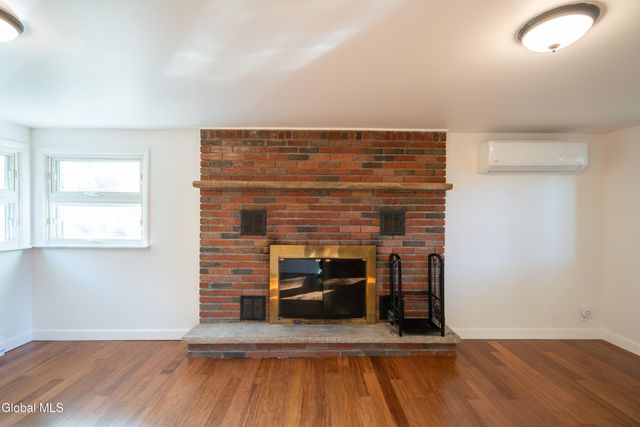 99 Blue Barns Road, Rexford, NY 12148