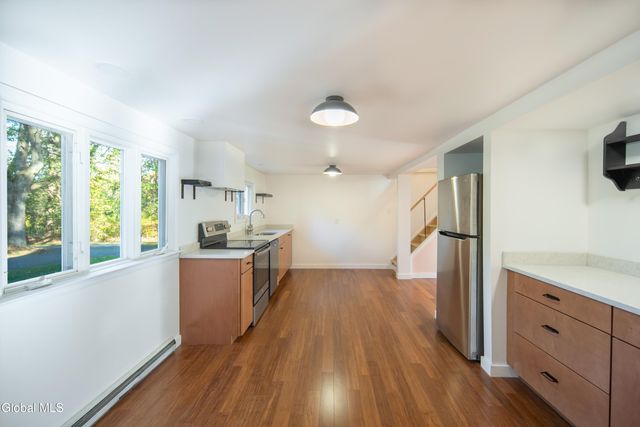 99 Blue Barns Road, Rexford, NY 12148