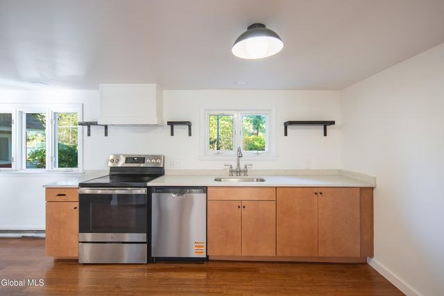 99 Blue Barns Road, Rexford, NY 12148