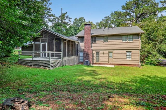 447 Cove Drive, Marietta, GA 30067