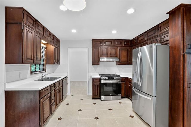 447 Cove Drive, Marietta, GA 30067