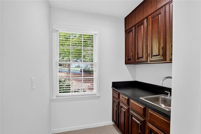 447 Cove Drive, Marietta, GA 30067