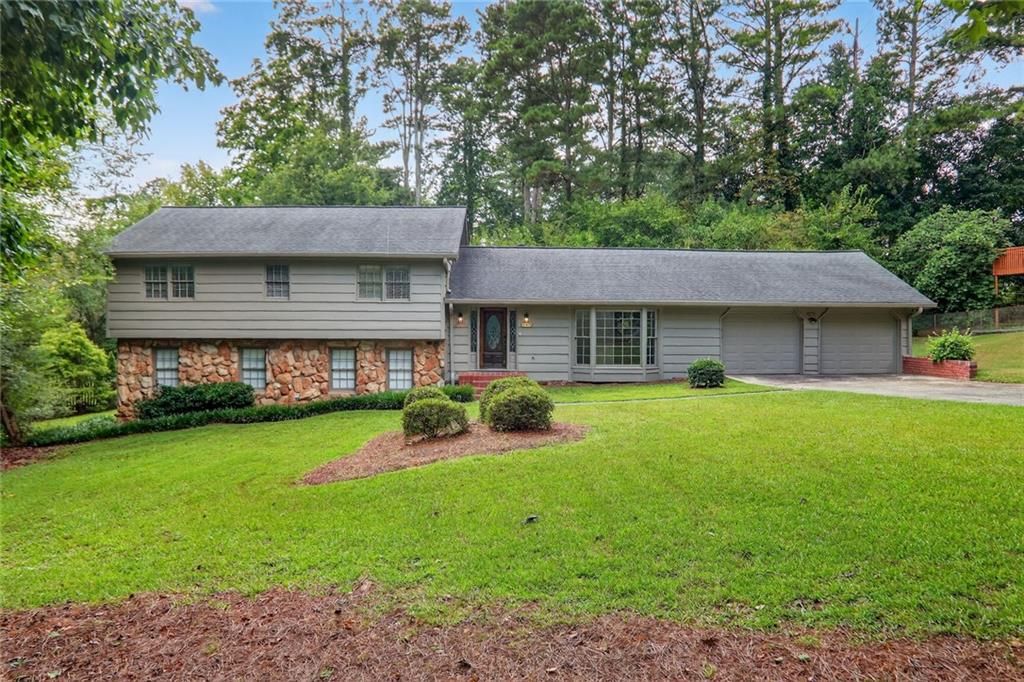 447 Cove Drive, Marietta, GA 30067
