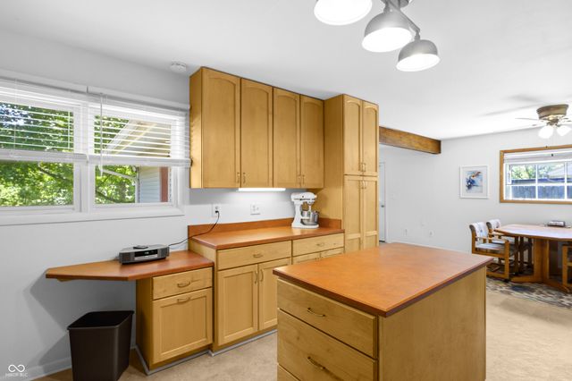 3067 Hawcreek Boulevard, Columbus, IN 47203