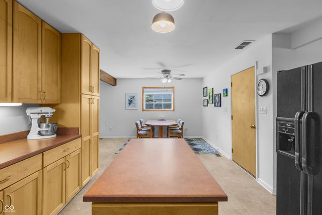 3067 Hawcreek Boulevard, Columbus, IN 47203
