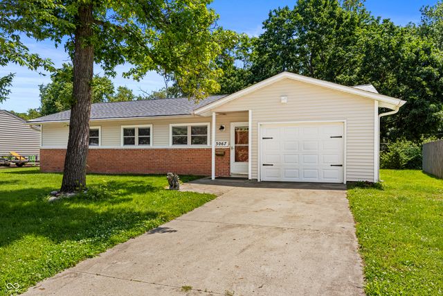 3067 Hawcreek Boulevard, Columbus, IN 47203
