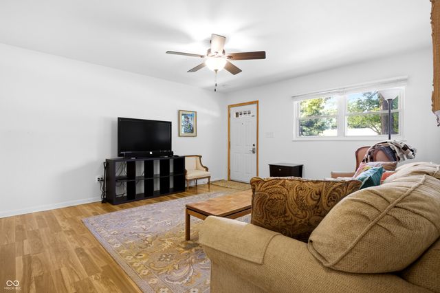3067 Hawcreek Boulevard, Columbus, IN 47203