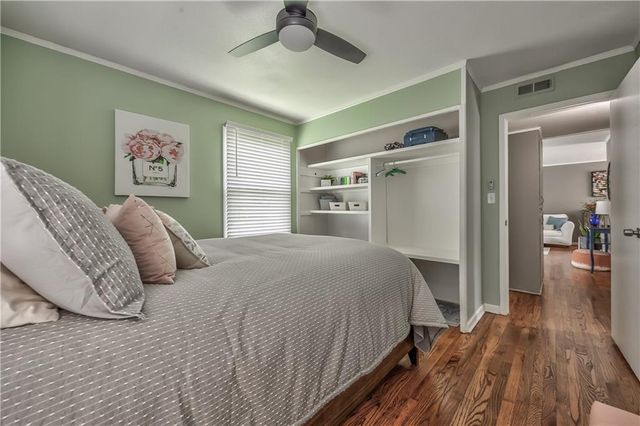 7101 Maple Street, Overland Park, KS 66204