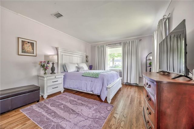 7101 Maple Street, Overland Park, KS 66204