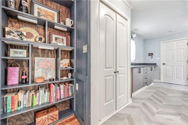 7101 Maple Street, Overland Park, KS 66204