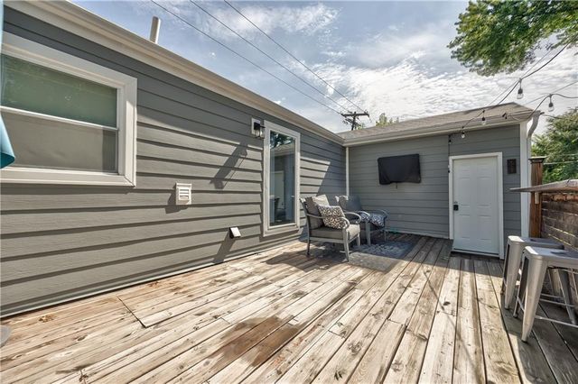 7101 Maple Street, Overland Park, KS 66204