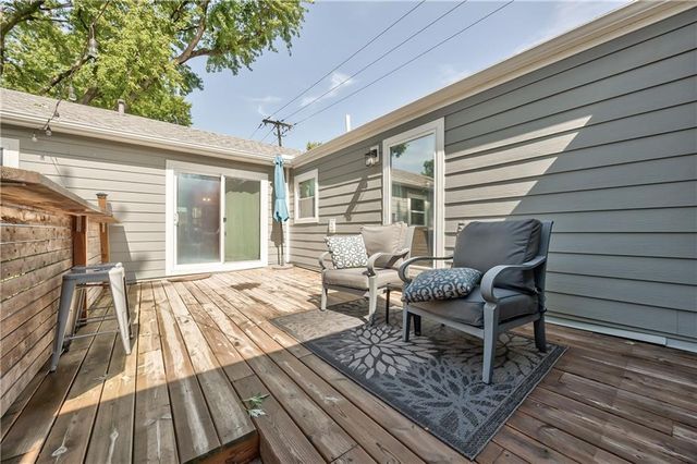 7101 Maple Street, Overland Park, KS 66204
