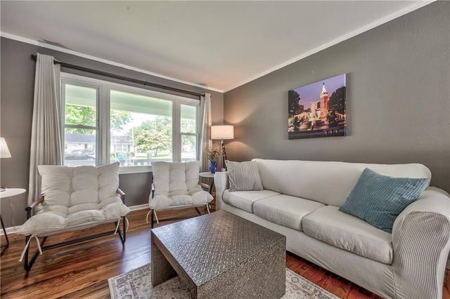 7101 Maple Street, Overland Park, KS 66204