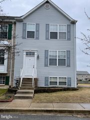 33 VERSAILLES CT, Newark, DE 19702