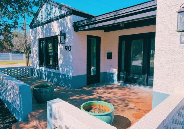 910 W Louisiana Ave, Midland, TX 79701