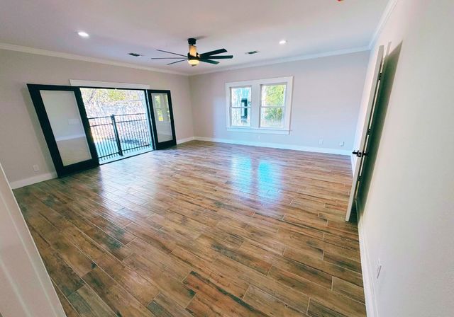 910 W Louisiana Ave, Midland, TX 79701