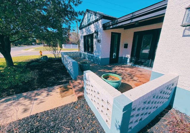 910 W Louisiana Ave, Midland, TX 79701