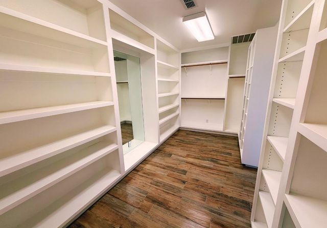 910 W Louisiana Ave, Midland, TX 79701