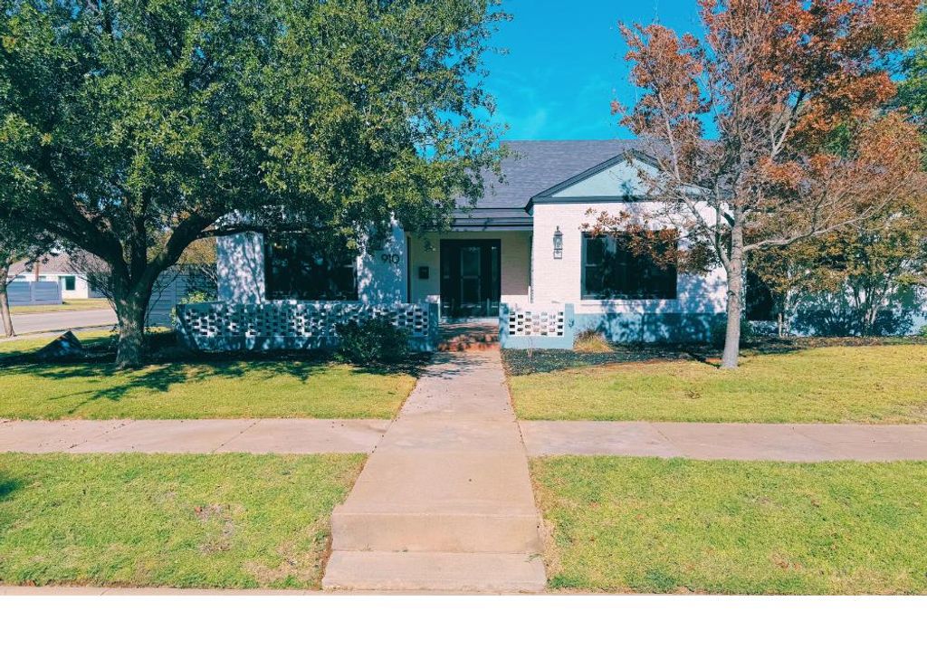 910 W Louisiana Ave, Midland, TX 79701