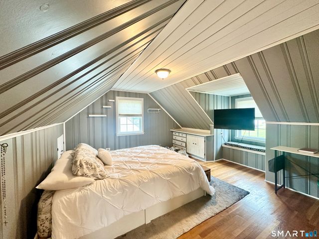 220 South Elm Street, Windsor Locks, CT 06096