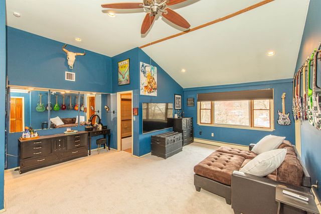 104 Lionshead Dr West, Wayne, NJ 07470