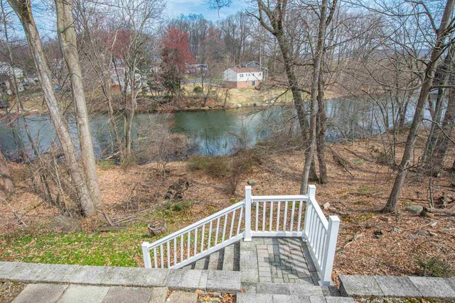 104 Lionshead Dr West, Wayne, NJ 07470