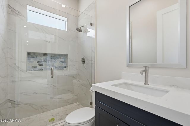 8006 W WHYMAN Avenue, Phoenix, AZ 85043